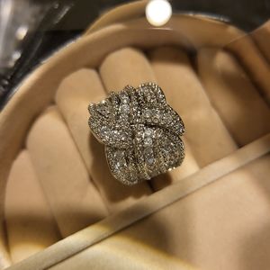 High Quality 925 Sterling Silver Diamond Weave Winding Cocktail Ring